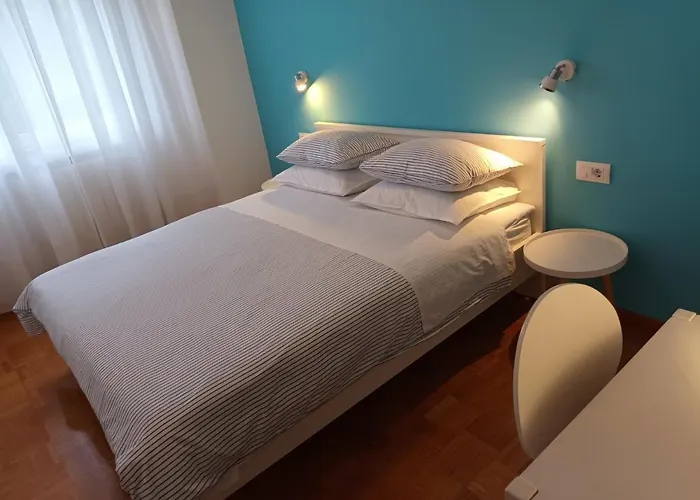 Apartments Leo